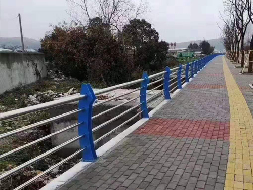 橋梁護欄